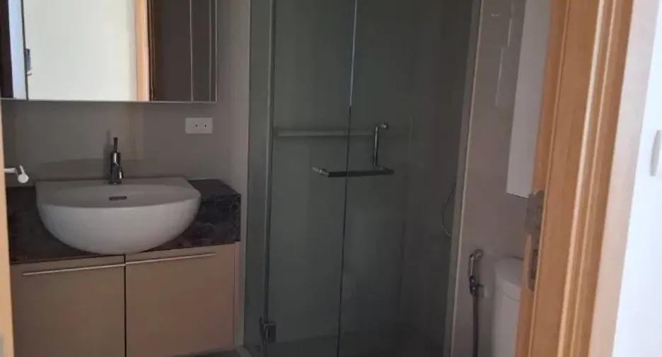 Wohnung zur Miete mit 2 Zimmer in Khlong Toei, Bangkok