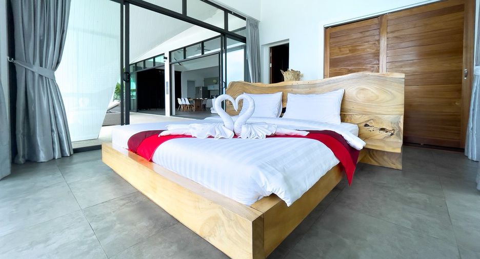 For sale 4 bedrooms villa in Ko Samui, Surat Thani