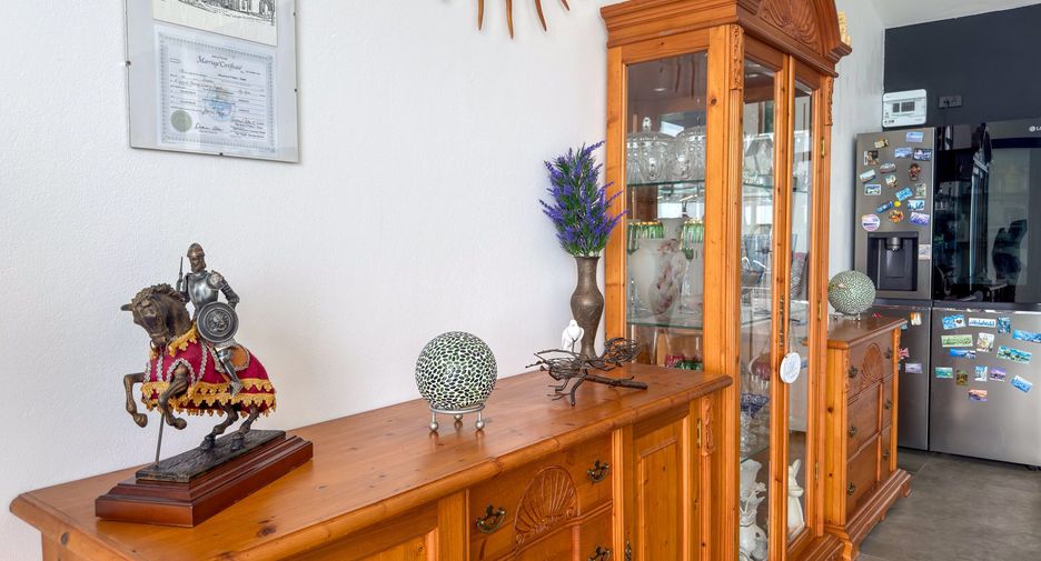 For sale 4 bedrooms villa in Ko Samui, Surat Thani