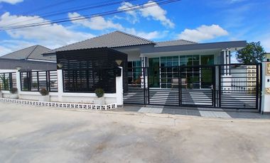 For rent 3 bedrooms villa in Hua Hin, Prachuap Khiri Khan