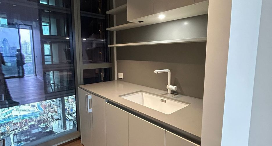 For sale 1 bed condo in Bang Rak, Bangkok