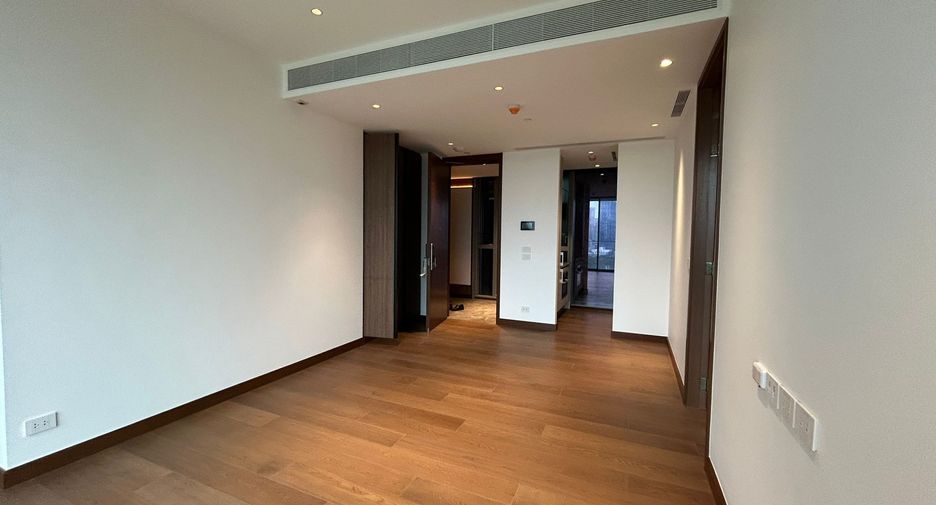 For sale 1 bed condo in Bang Rak, Bangkok