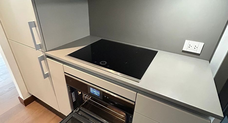For sale 1 bed condo in Bang Rak, Bangkok