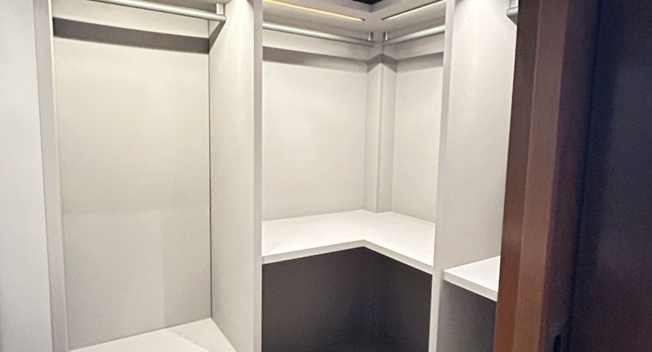 For sale 1 bed condo in Bang Rak, Bangkok