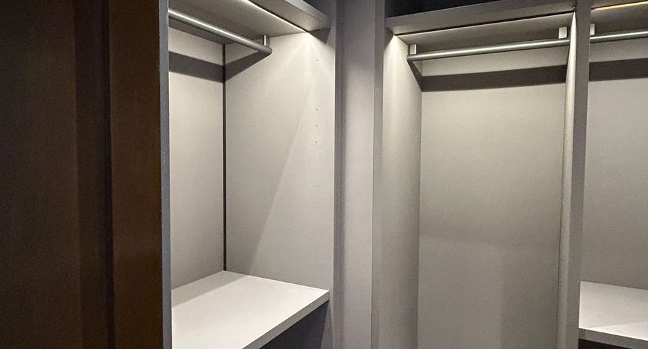 For sale 1 bed condo in Bang Rak, Bangkok