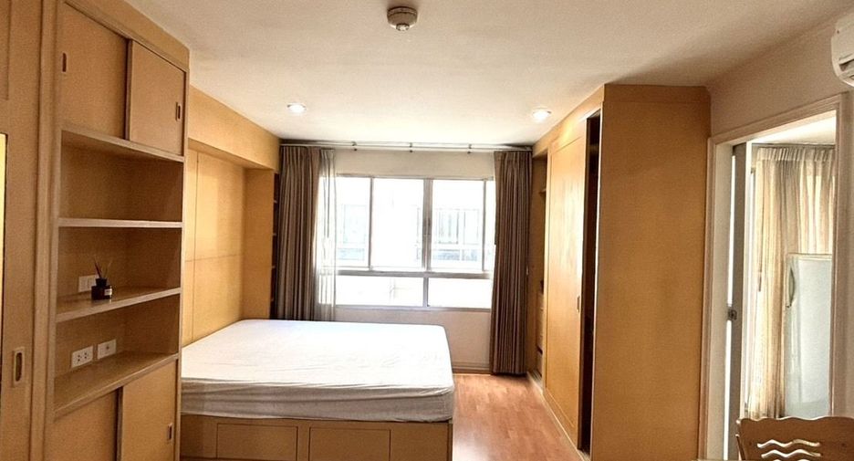 For sale 1 bed condo in Huai Khwang, Bangkok