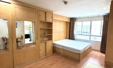 For sale 1 bed condo in Huai Khwang, Bangkok
