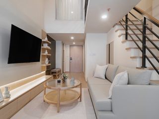 For rent 2 bedrooms condo in Bang Rak, Bangkok