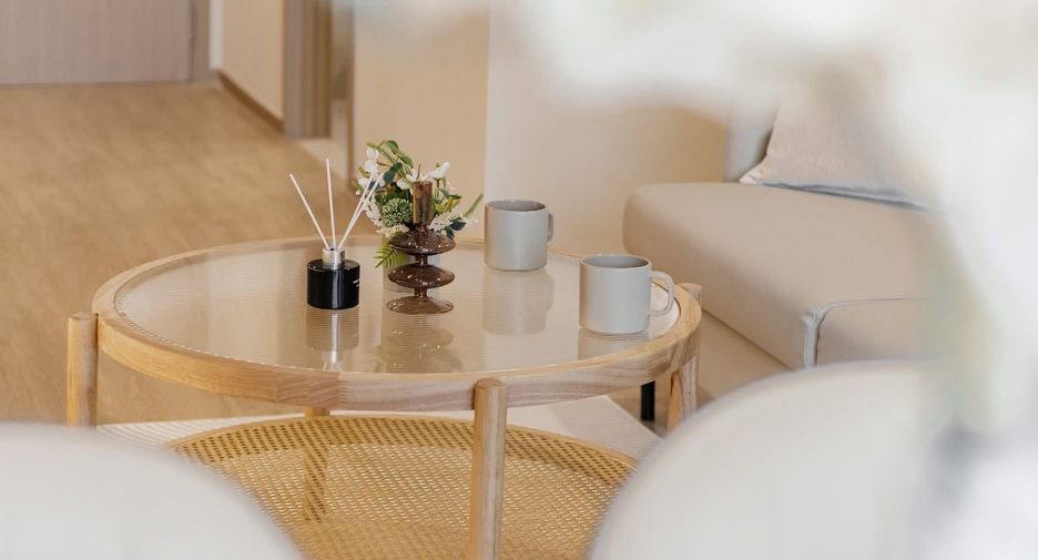 For rent 2 bedrooms condo in Bang Rak, Bangkok