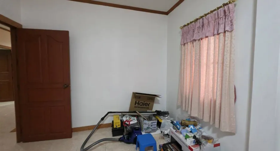 For rent 4 bedrooms house in Jomtien, Pattaya