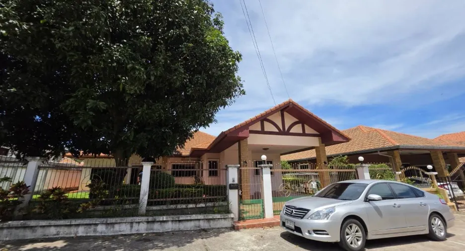 For rent 4 bedrooms house in Jomtien, Pattaya