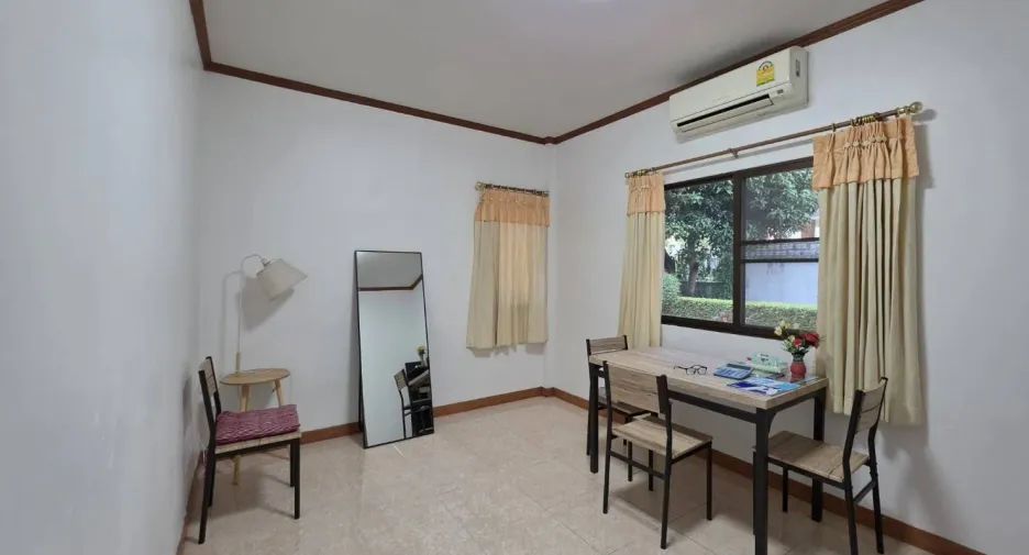 For rent 4 bedrooms house in Jomtien, Pattaya