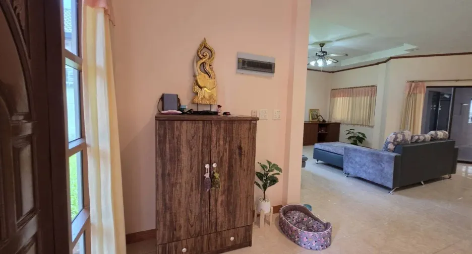 For rent 4 bedrooms house in Jomtien, Pattaya