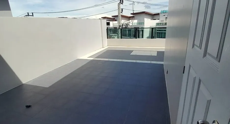 Casa adosada en alquiler de 4 habitaciones en Cha Am, Phetchaburi