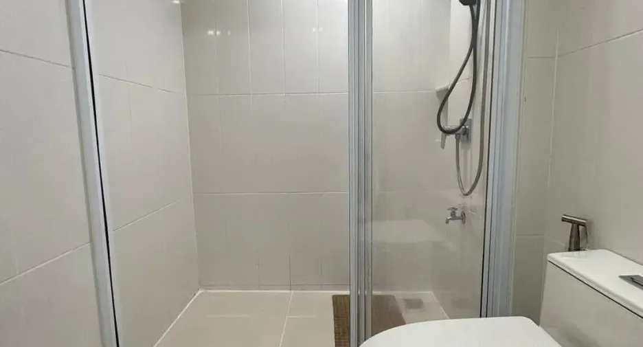 For rent 3 bedrooms townhouse in Chom Thong, Bangkok
