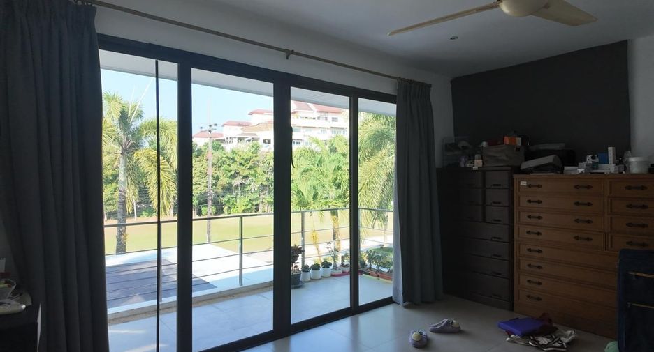 For sale 5 bedrooms villa in Kathu, Phuket