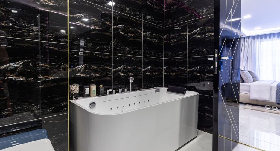 For sale 2 bedrooms condo in South Pattaya, Pattaya