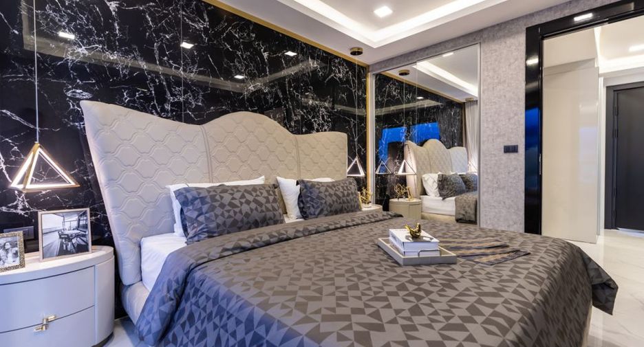 For sale 2 bedrooms condo in South Pattaya, Pattaya