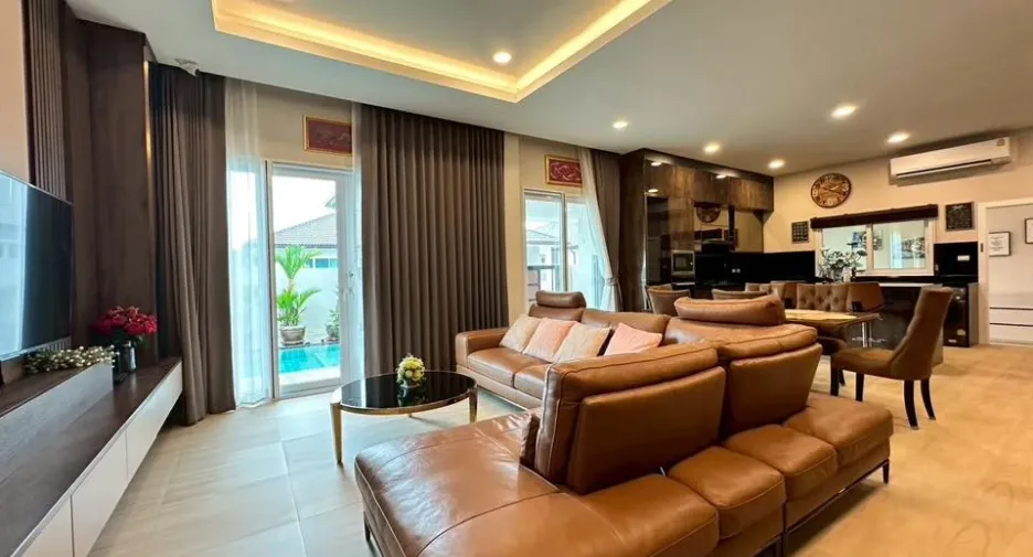 For sale 3 bedrooms villa in East Pattaya, Pattaya