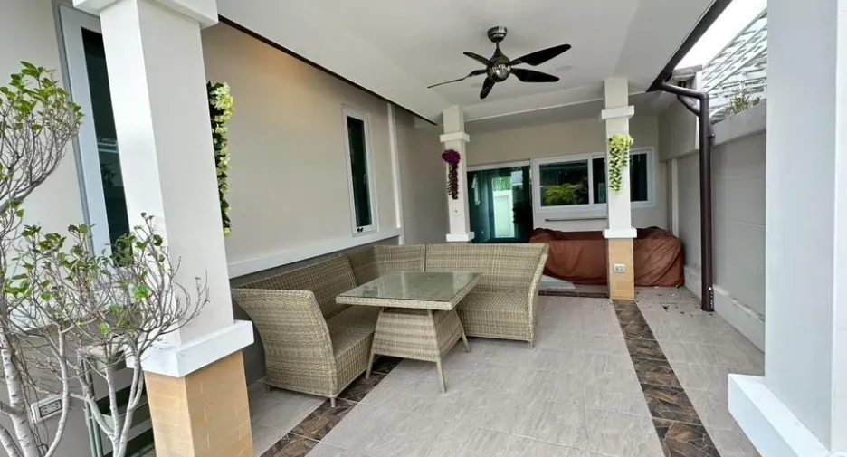 For sale 3 bedrooms villa in East Pattaya, Pattaya
