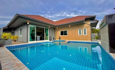 À vendre 3 chambres villa à Huay Yai, Pattaya