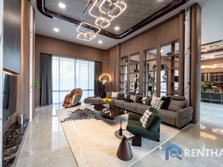Villa zum Kauf mit 7 Zimmer in Bang Lamung, Chonburi