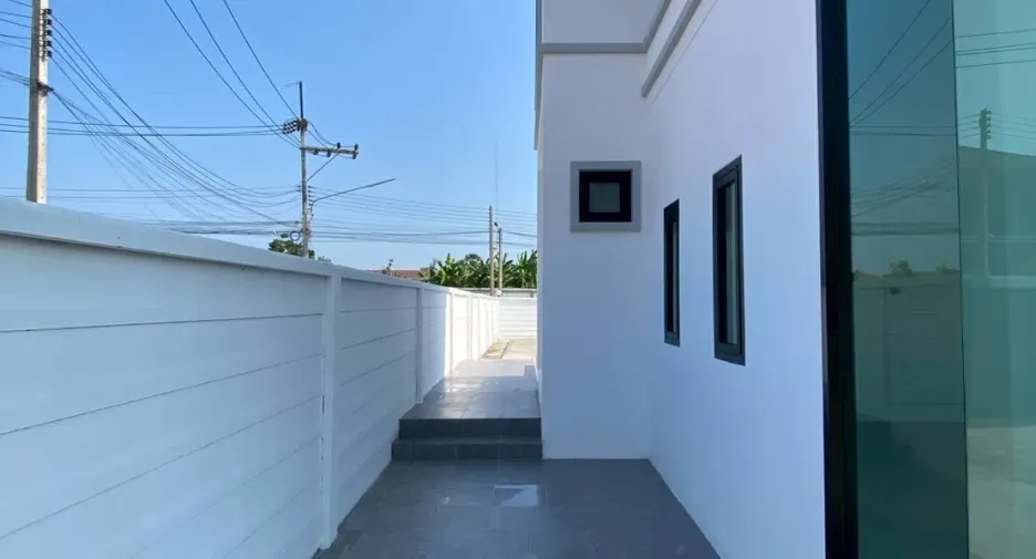 For sale 3 ベッドルーム house in Mueang Nakhon Pathom, Nakhon Pathom
