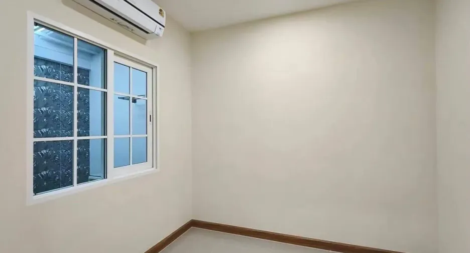 For rent 3 bedrooms townhouse in Mueang Khon Kaen, Khon Kaen
