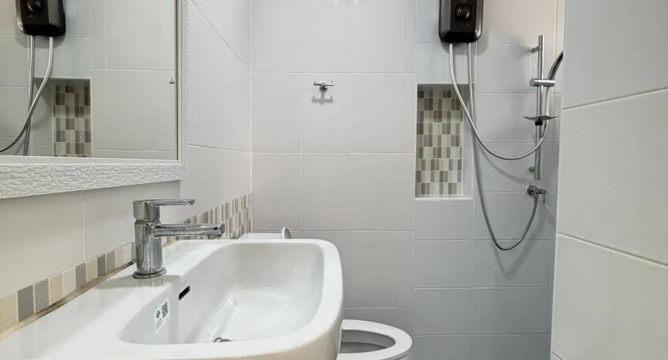 For rent 3 bedrooms townhouse in Mueang Khon Kaen, Khon Kaen
