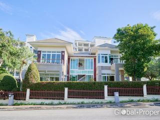 For sale 4 bedrooms house in Na Jomtien, Pattaya