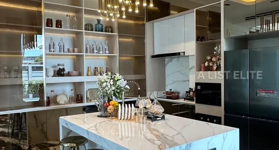For sale 4 bedrooms house in East Pattaya, Pattaya