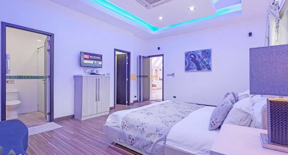 For rent and for sale 4 bedrooms house in Pratumnak, Pattaya