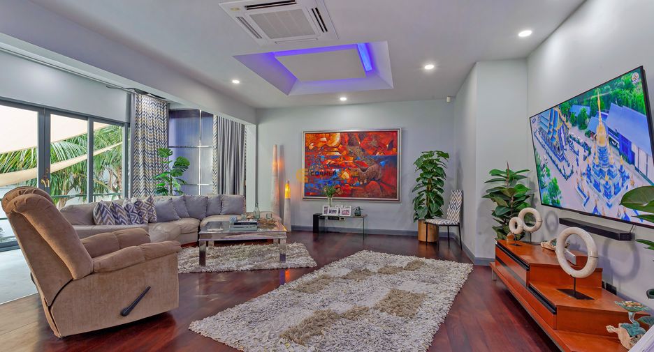 For rent and for sale 5 bedrooms house in Bang Lamung, Chonburi