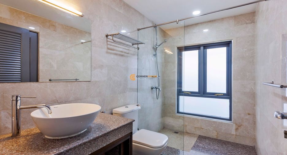 For rent and for sale 5 bedrooms house in Bang Lamung, Chonburi