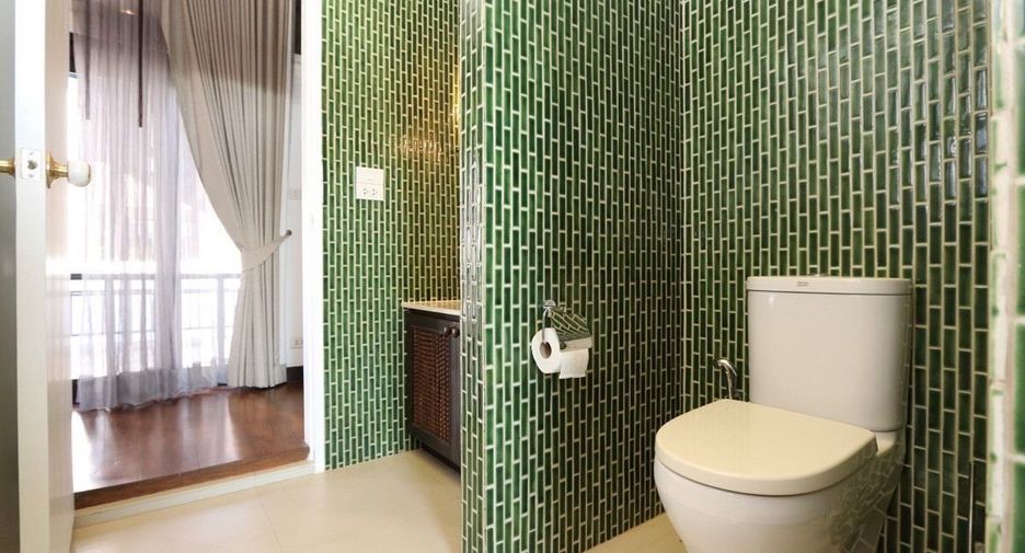 For sale 5 bedrooms villa in Hang Dong, Chiang Mai