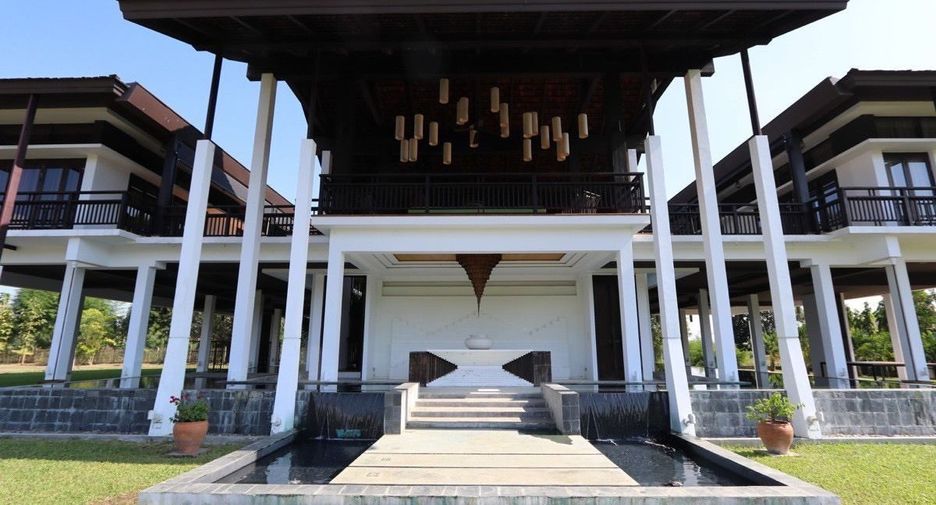 For sale 5 bedrooms villa in Hang Dong, Chiang Mai