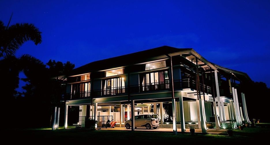 For sale 5 bedrooms villa in Hang Dong, Chiang Mai