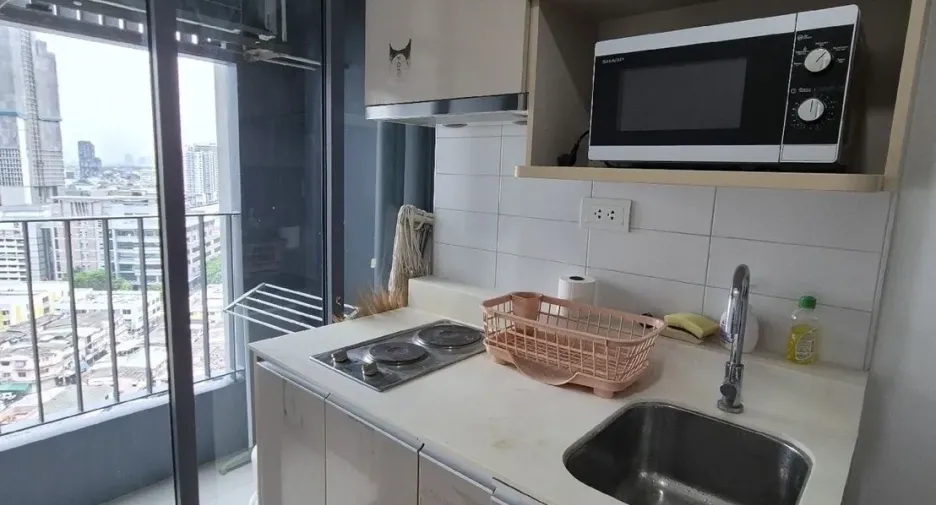 For rent studio condo in Bang Rak, Bangkok