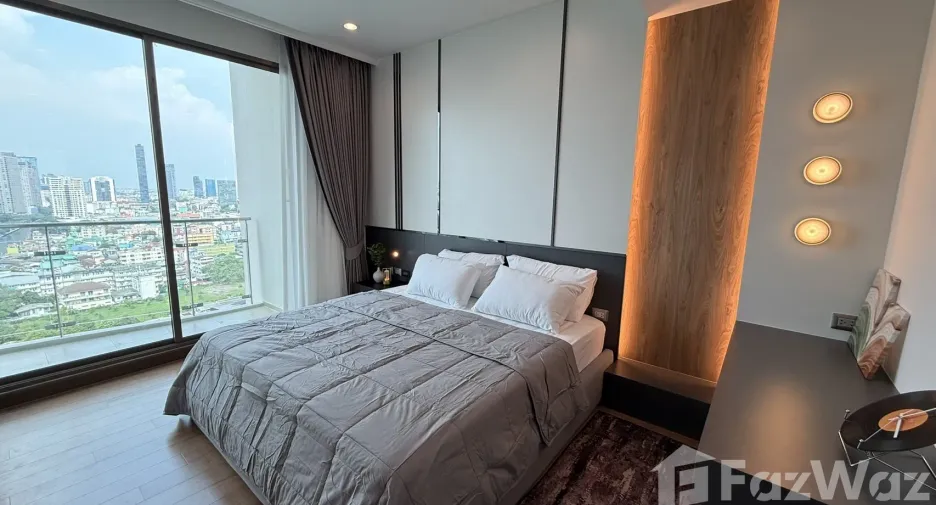 For rent 2 bedrooms condo in Watthana, Bangkok