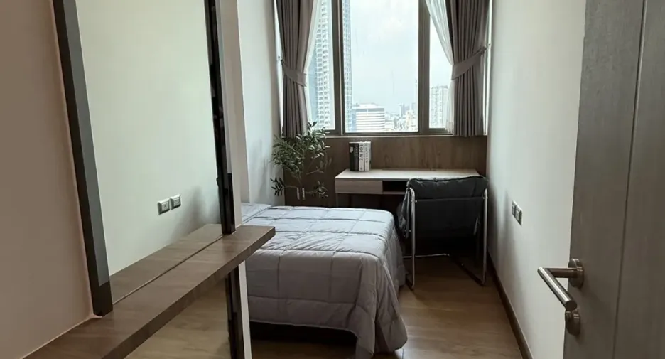For rent 2 bedrooms condo in Watthana, Bangkok