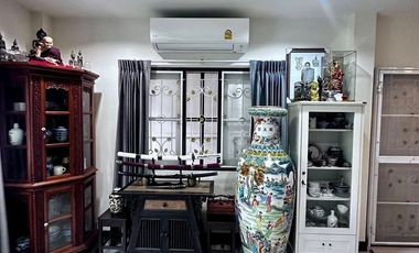 For rent 3 bedrooms house in Khan Na Yao, Bangkok