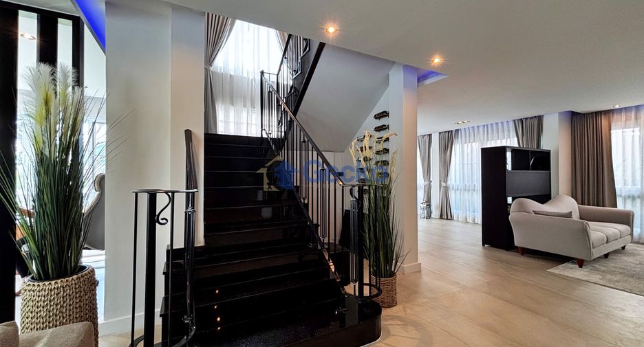 Casa en venta de 4 habitaciones en East Pattaya, Pattaya