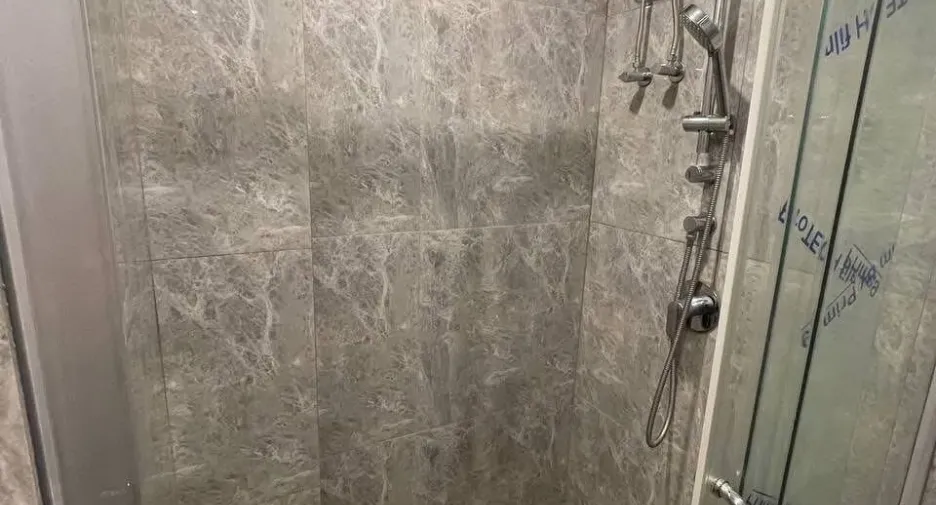 For rent 2 bedrooms condo in Huai Khwang, Bangkok