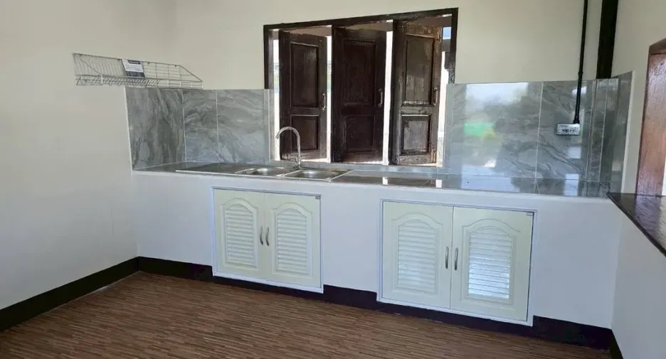 For rent retail Space in San Kamphaeng, Chiang Mai