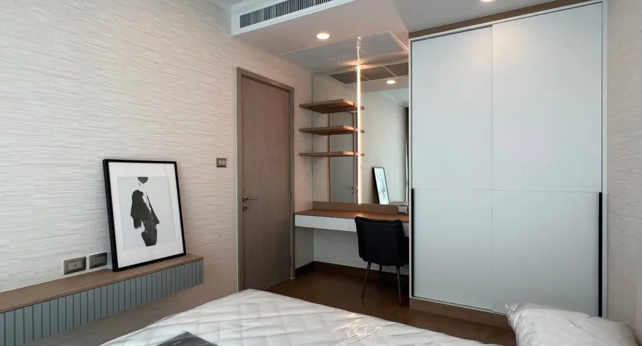 For rent 2 bedrooms condo in Watthana, Bangkok