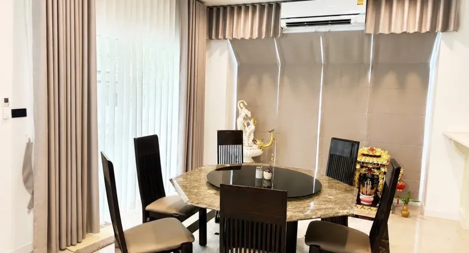 For rent 3 bedrooms house in Prawet, Bangkok