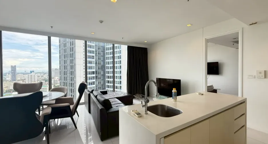 For rent 2 bedrooms condo in Sathon, Bangkok