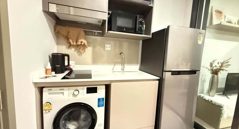 For rent studio condo in Khlong Toei, Bangkok