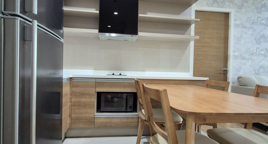For sale and for rent 2 bedrooms condo in Phra Khanong, Bangkok