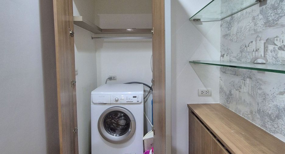 For sale and for rent 2 bedrooms condo in Phra Khanong, Bangkok